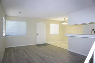 902 Gilchrist Wkwy 3, San Jose, CA 95133 - Photo 6