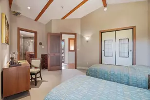 12728 La Cresta Dr, Los Altos Hills, CA 94022 - Photo 34