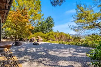 12728 La Cresta Dr, Los Altos Hills, CA 94022 - Photo 54