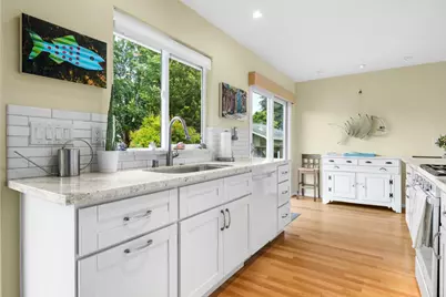 5004 Bellevue St, Soquel, CA 95073 - Photo 8