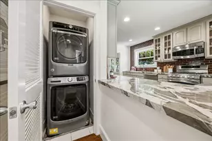 1447 Laguna Ave, Burlingame, CA 94010 - Photo 28