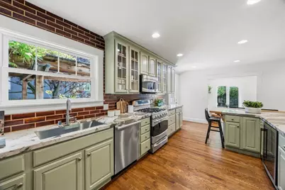 1447 Laguna Ave, Burlingame, CA 94010 - Photo 10