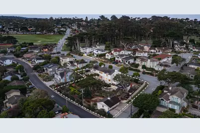 888 Del Monte Blvd, Pacific Grove, CA 93950 - Photo 44