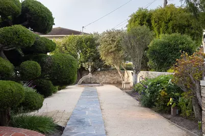 888 Del Monte Blvd, Pacific Grove, CA 93950 - Photo 42