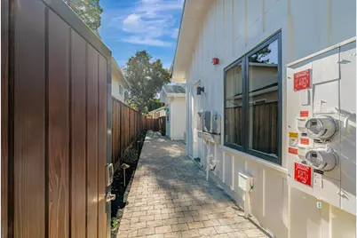 1460 Kentfield Ave, Redwood City, CA 94061 - Photo 30