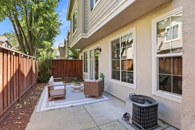 10756 Craigtown Ln, Dublin, CA 94568 - Photo 34