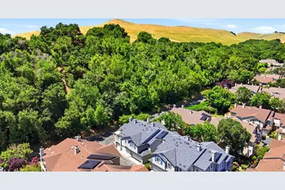 10756 Craigtown Ln, Dublin, CA 94568 - Photo 40