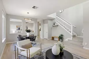 10756 Craigtown Ln, Dublin, CA 94568 - Photo 2