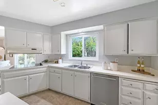 3574 Amber Dr, San Jose, CA 95117 - Photo 14
