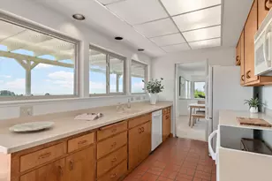 3595 Oakes Dr, Hayward, CA 94542 - Photo 8