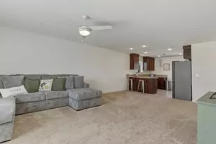 395 Yandris Ct, Los Banos, CA 93635 - Photo 4