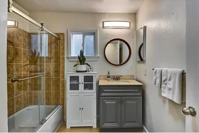 2323 Mastlands Dr, Oakland, CA 94611 - Photo 40
