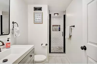 2323 Mastlands Dr, Oakland, CA 94611 - Photo 10