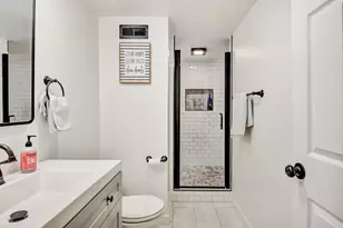2323 Mastlands Dr, Oakland, CA 94611 - Photo 10