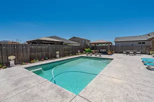 1381 Riverbank Dr, Madera, CA 93637 - Photo 40