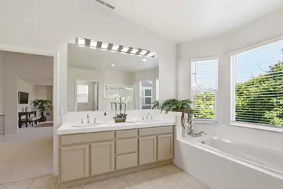 1424 Rosecrest Ter, San Jose, CA 95126 - Photo 32