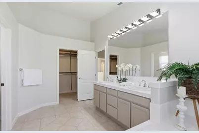 1424 Rosecrest Ter, San Jose, CA 95126 - Photo 34