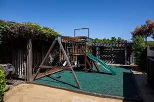 1310 Harwalt Dr, Los Altos, CA 94024 - Photo 30