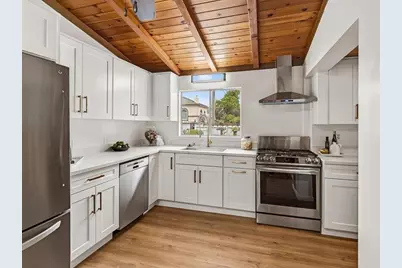 10525 Barnhart Ct, Cupertino, CA 95014 - Photo 8