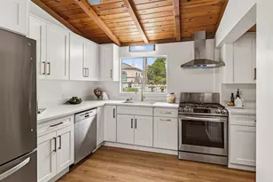 10525 Barnhart Ct, Cupertino, CA 95014 - Photo 8