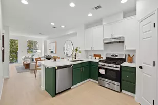 728 City Walk Pl 4, Hayward, CA 94541 - Photo 6