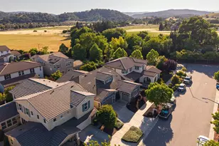 936 Jaguar Pl, Gilroy, CA 95020 - Photo 4