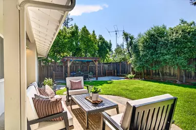 26 Sevilla Dr, Los Altos, CA 94022 - Photo 30