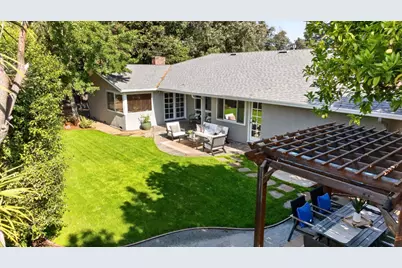 26 Sevilla Dr, Los Altos, CA 94022 - Photo 34