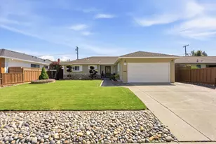 1126 W Knickerbocker Dr, Sunnyvale, CA 94087 - Photo 1