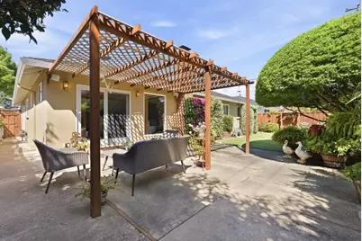 1126 W Knickerbocker Dr, Sunnyvale, CA 94087 - Photo 28