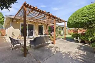 1126 W Knickerbocker Dr, Sunnyvale, CA 94087 - Photo 28