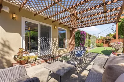 1126 W Knickerbocker Dr, Sunnyvale, CA 94087 - Photo 32
