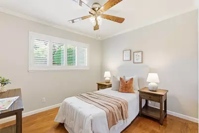 1126 W Knickerbocker Dr, Sunnyvale, CA 94087 - Photo 24