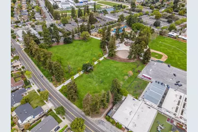 1126 W Knickerbocker Dr, Sunnyvale, CA 94087 - Photo 42