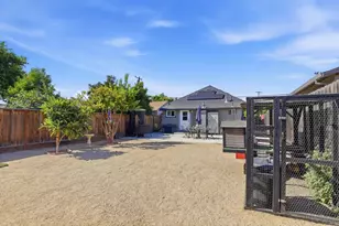 827 Central Ave, Hollister, CA 95023 - Photo 18