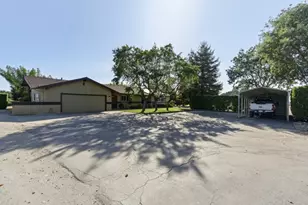 3390 Fallon Rd, Hollister, CA 95023 - Photo 4