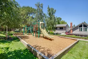 10157 Camberley Ln, Cupertino, CA 95014 - Photo 70