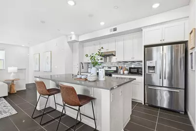 2011 Mahuron Cir, San Jose, CA 95133 - Photo 8