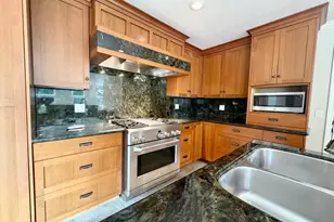 1386 Flora Ave, San Jose, CA 95130 - Photo 2