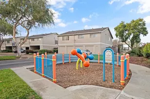352 San Petra Ct 1, Milpitas, CA 95035 - Photo 14