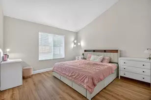 295 Esmeralda Ct, San Jose, CA 95116 - Photo 20