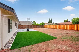 295 Esmeralda Ct, San Jose, CA 95116 - Photo 2