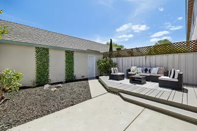 1035 Dove Ln, Foster City, CA 94404 - Photo 28