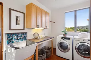 27690 Central Dr, Los Altos Hills, CA 94022 - Photo 42
