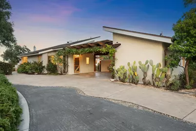 27690 Central Dr, Los Altos Hills, CA 94022 - Photo 2