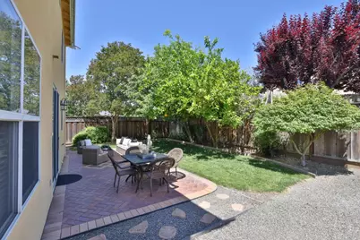 887 Martiri Dr, Gilroy, CA 95020 - Photo 26