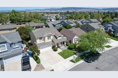 887 Martiri Dr, Gilroy, CA 95020 - Photo 36