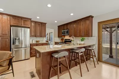 2072 Pleasant Crest Ct, San Jose, CA 95148 - Photo 16