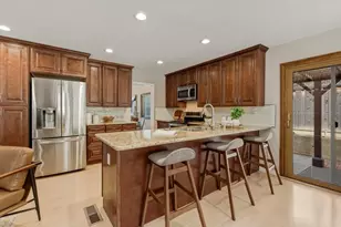 2072 Pleasant Crest Ct, San Jose, CA 95148 - Photo 16