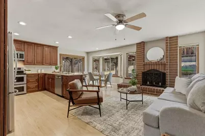 2072 Pleasant Crest Ct, San Jose, CA 95148 - Photo 12